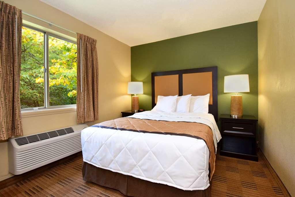 Suburban Studios Houston North I-45 Chambre photo