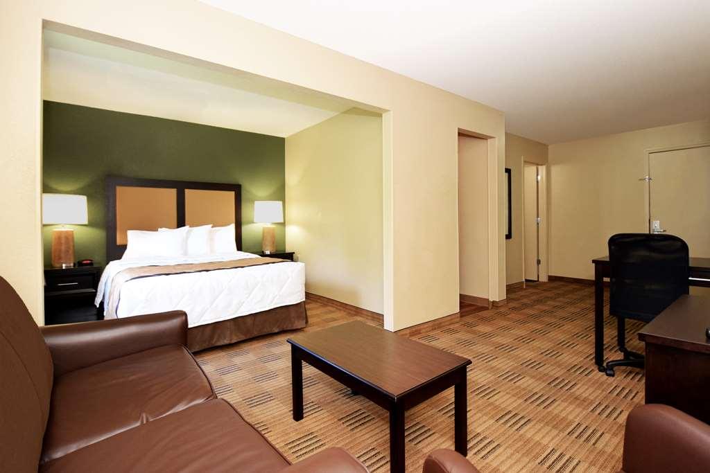 Suburban Studios Houston North I-45 Chambre photo