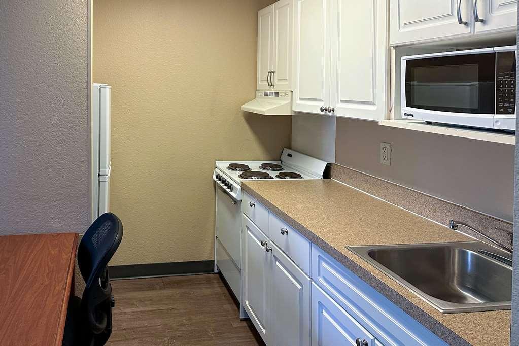 Suburban Studios Houston North I-45 Chambre photo