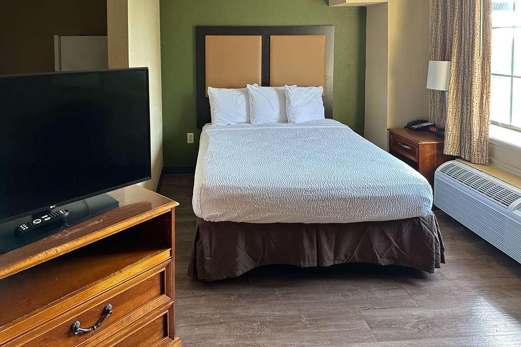 Suburban Studios Houston North I-45 Chambre photo