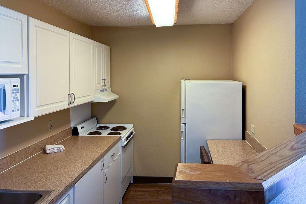 Suburban Studios Houston North I-45 Chambre photo