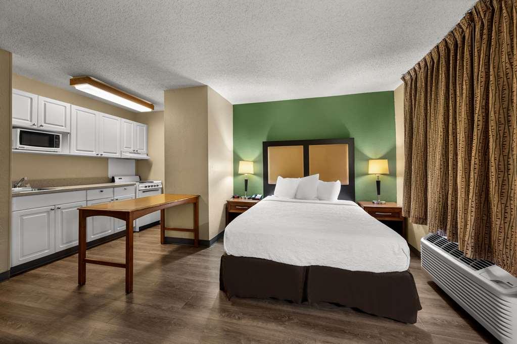 Suburban Studios Houston North I-45 Chambre photo